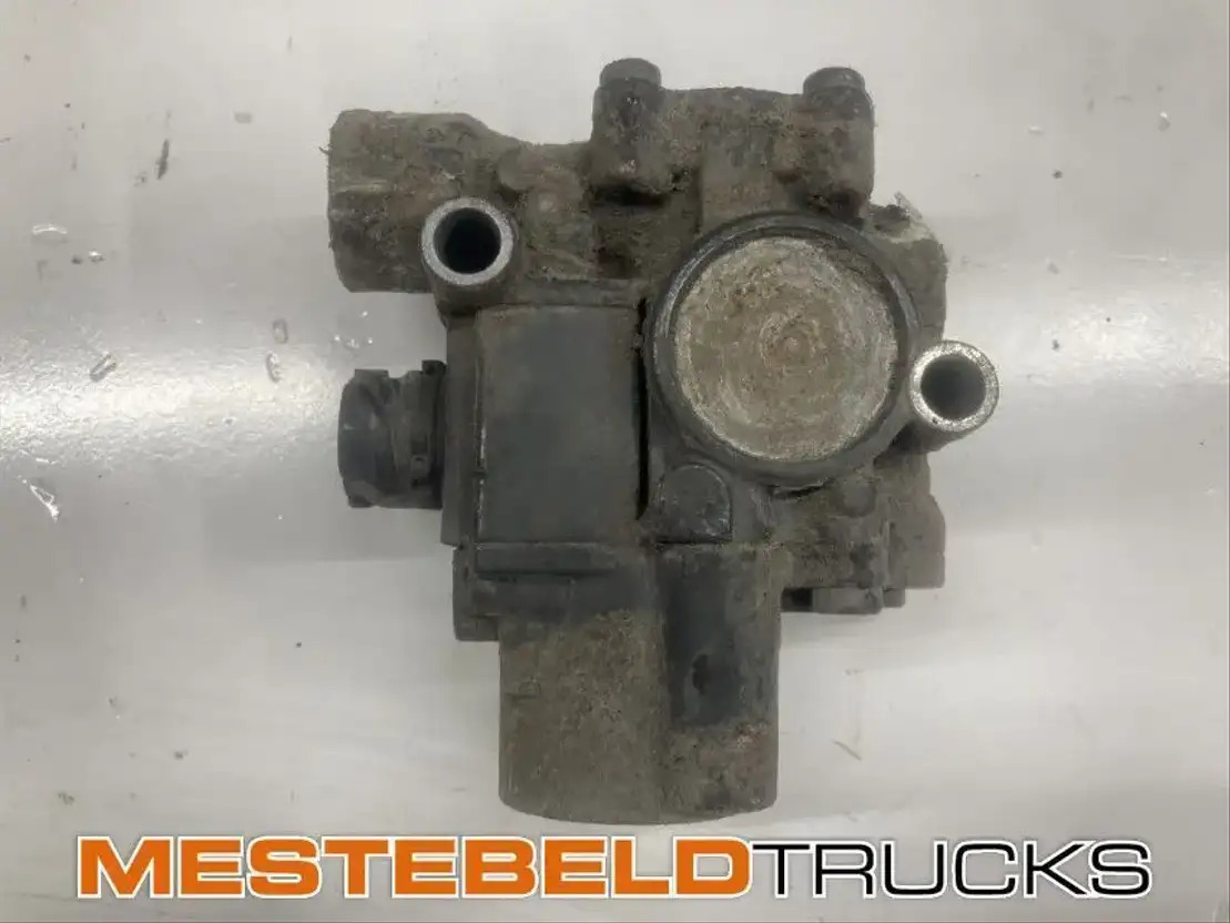 Mercedes-Benz ABS magneetventiel - Piduriosad - Veoauto: pilt 1 Mercedes-Benz ABS magneetventiel - Piduriosad - Veoauto: pilt 1