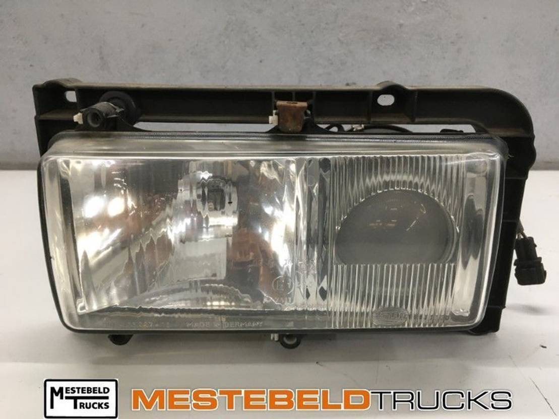 Esituled - Veoauto Mercedes Benz Koplamp Econic links: pilt 1