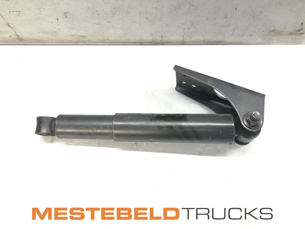 Mercedes-Benz Schokbreker achteras - Vedrustus - Veoauto: pilt 1 Mercedes-Benz Schokbreker achteras - Vedrustus - Veoauto: pilt 1