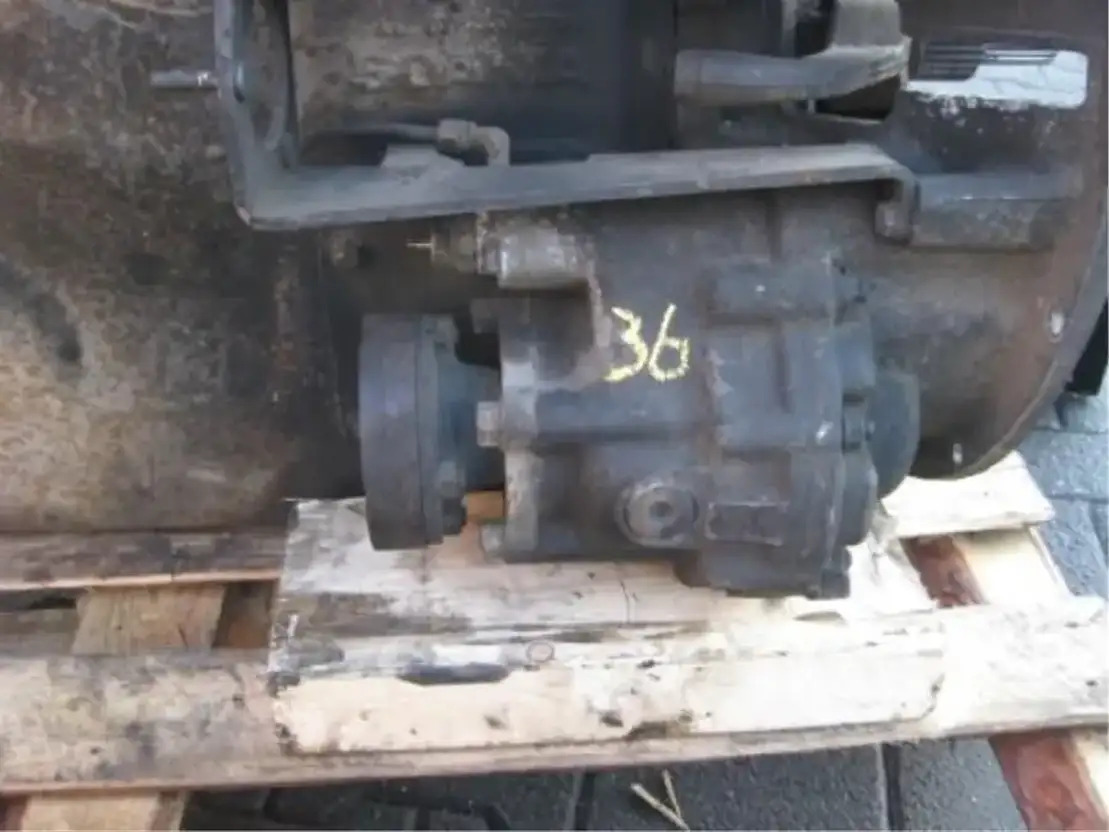 Scania G RS 890 - Käigukast ja varuosad - Veoauto: pilt 2 Scania G RS 890 - Käigukast ja varuosad - Veoauto: pilt 2