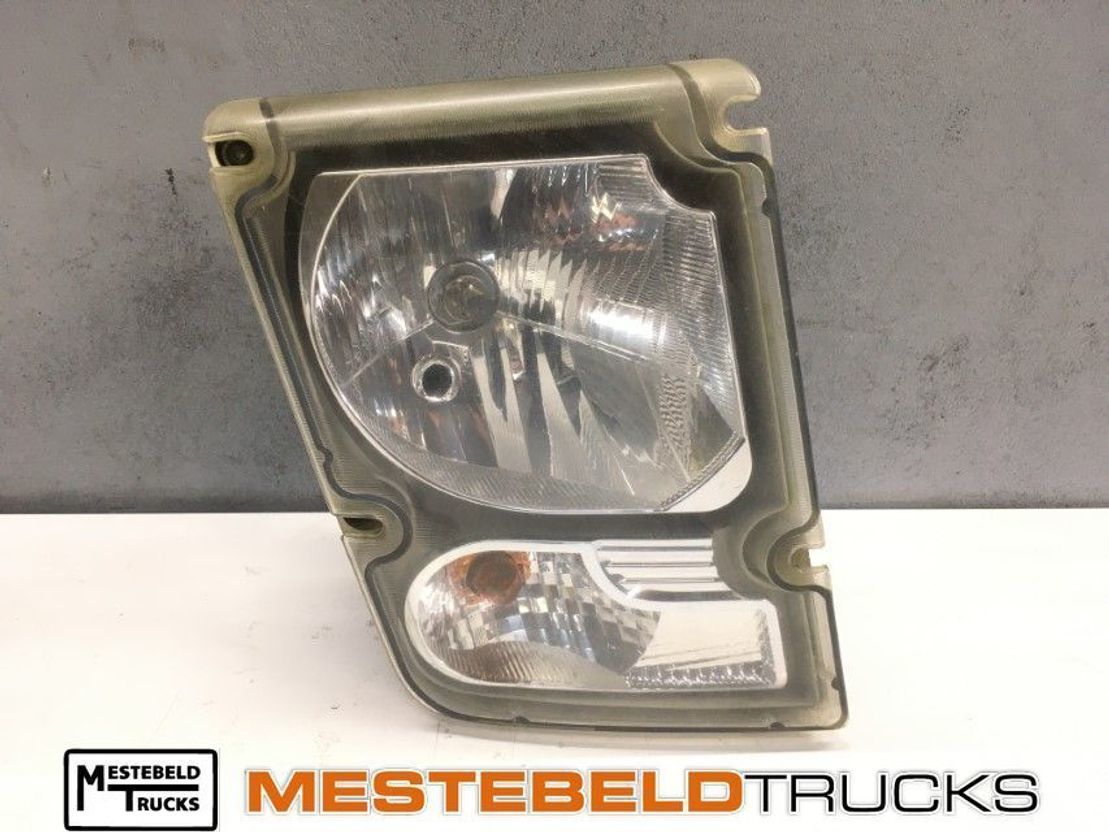 Volvo Koplamp rechts - Esituled - Veoauto: pilt 1 Volvo Koplamp rechts - Esituled - Veoauto: pilt 1