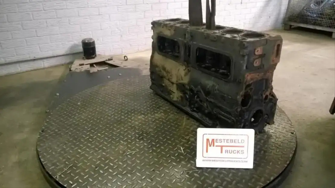 Volvo Motorblok TD 102F - Mootor ja varuosad - Veoauto: pilt 1 Volvo Motorblok TD 102F - Mootor ja varuosad - Veoauto: pilt 1