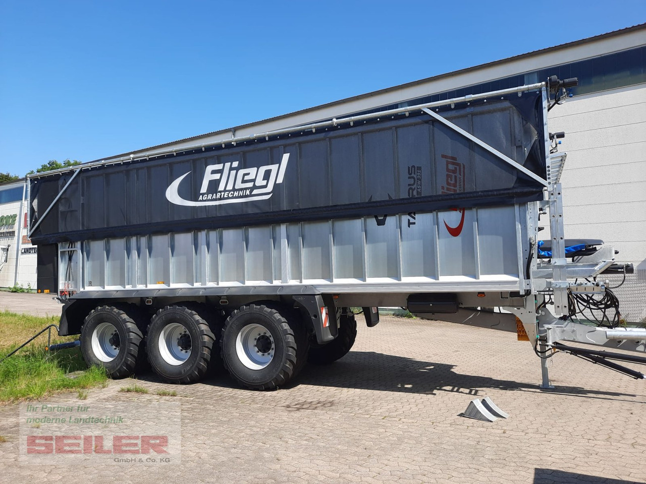 Fliegl ASW 391 TAURUS FOX 50m³ ZWL + Top Lift Light - Iselaadiv vanker: pilt 1 Fliegl ASW 391 TAURUS FOX 50m³ ZWL + Top Lift Light - Iselaadiv vanker: pilt 1