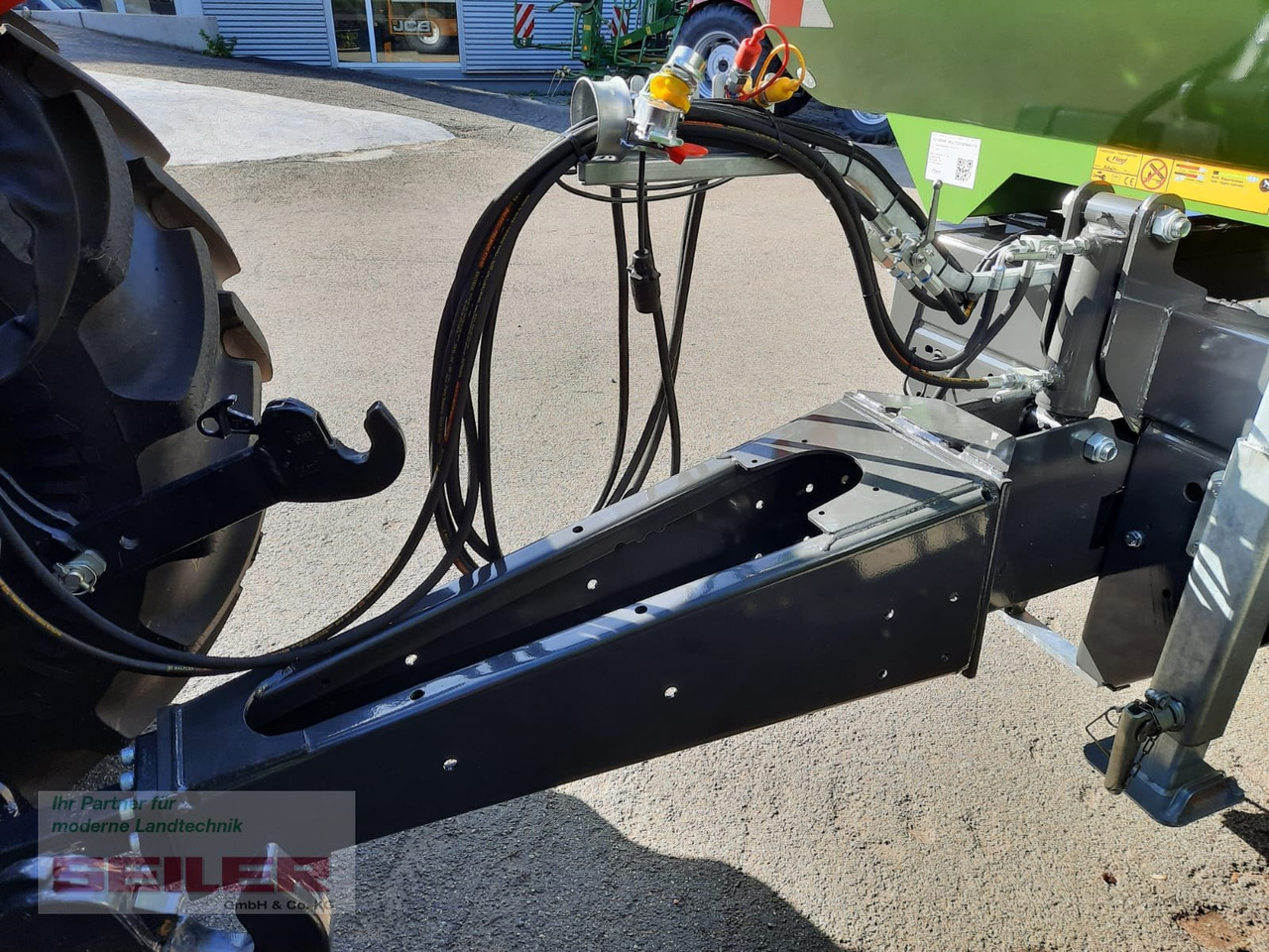 Uus Põllutöö tõstuk-järelhaagis/ Kallur Fliegl TMK 264 FOX 32m³: pilt 9
