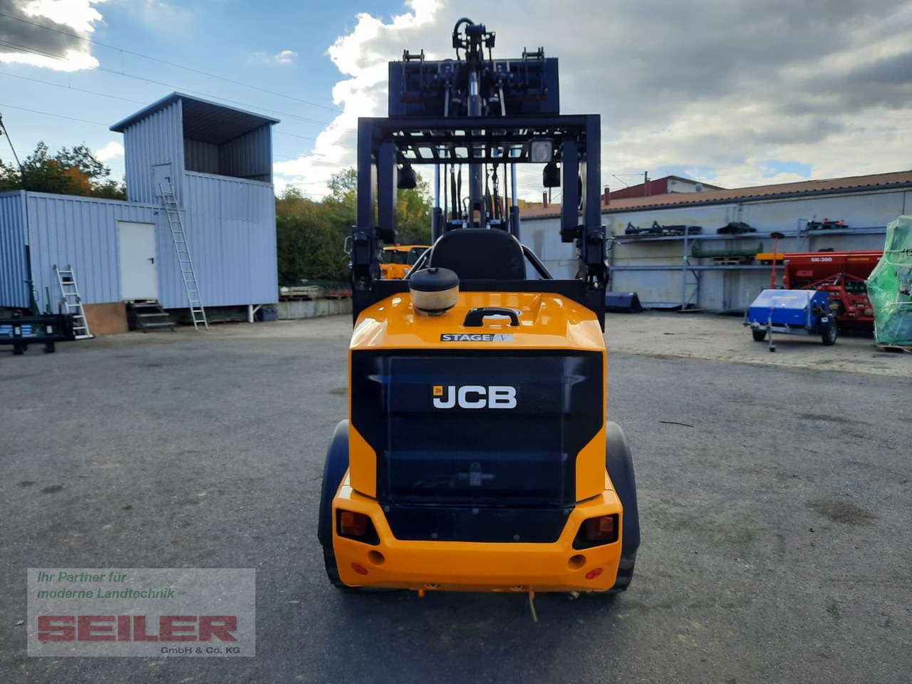 JCB 403 Agri PLUS - Minilaadur: pilt 4 JCB 403 Agri PLUS - Minilaadur: pilt 4
