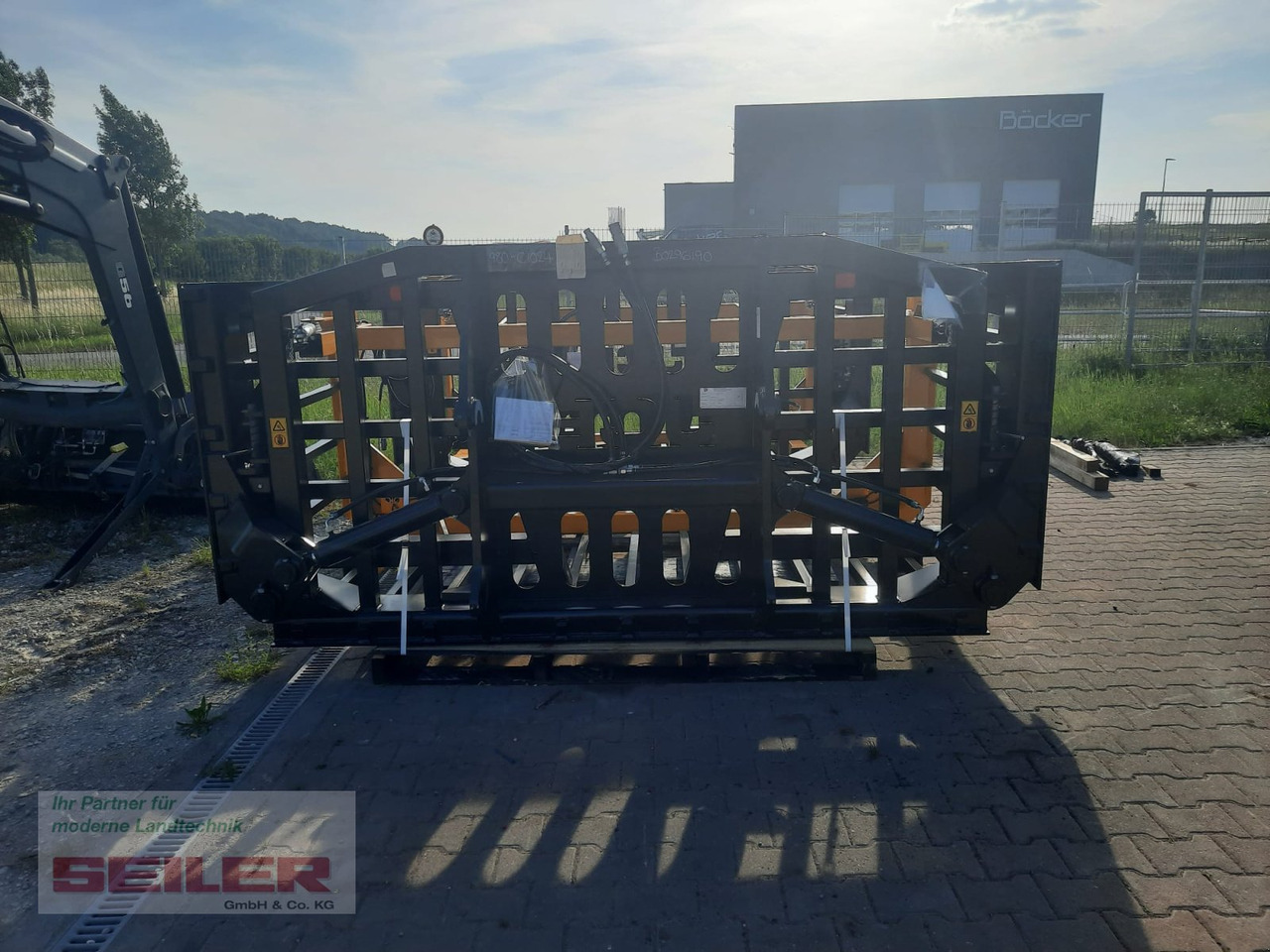 JCB Grasgabel 16ft 5m VOLVO LARGE - Kahvlid - Põllutööseade: pilt 4 JCB Grasgabel 16ft 5m VOLVO LARGE - Kahvlid - Põllutööseade: pilt 4