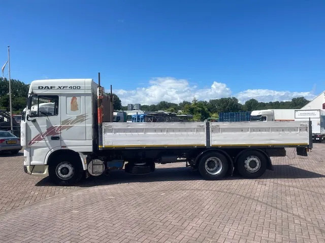 DAF XF 95 8 Tires (6x2) euro 2 - Madelveok/ Platvormveok: pilt 4 DAF XF 95 8 Tires (6x2) euro 2 - Madelveok/ Platvormveok: pilt 4