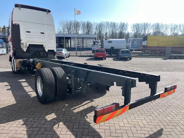 MAN TGA 18.460 Euro 3 Manual-gear Retarder - Kabiinišassiiga veoauto: pilt 5 MAN TGA 18.460 Euro 3 Manual-gear Retarder - Kabiinišassiiga veoauto: pilt 5