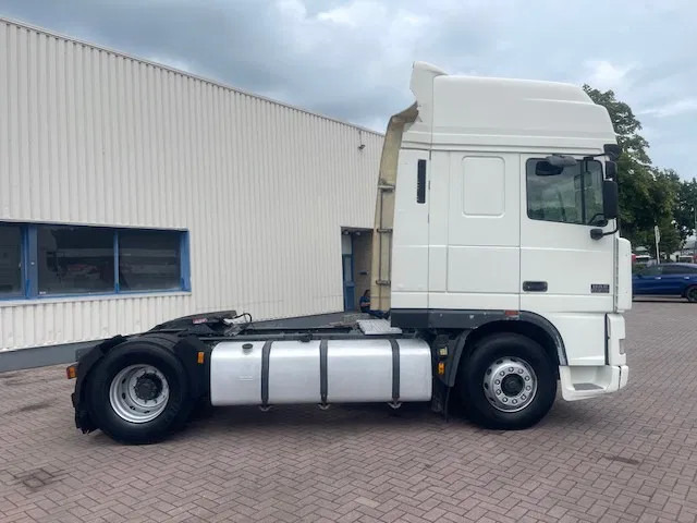 DAF XF 95.480 Euro 2 Manual-gear - Sadulveok: pilt 5 DAF XF 95.480 Euro 2 Manual-gear - Sadulveok: pilt 5