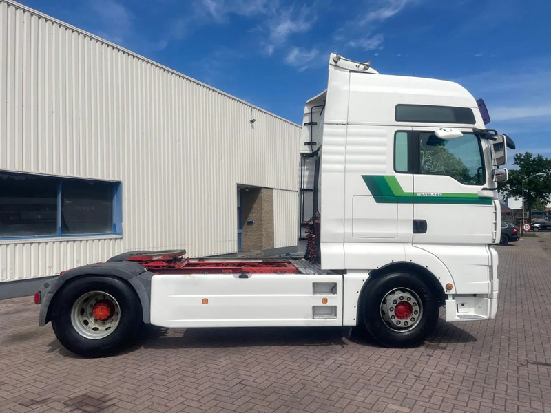 MAN TGA 18.480 XXL RETARDER 2TANKS - Sadulveok: pilt 5 MAN TGA 18.480 XXL RETARDER 2TANKS - Sadulveok: pilt 5