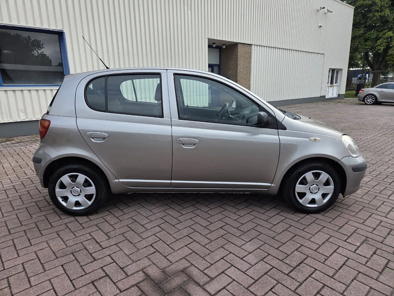 Toyota Yaris 1.3 VVT-i Idols 5drs - Luukpära: pilt 2 Toyota Yaris 1.3 VVT-i Idols 5drs - Luukpära: pilt 2