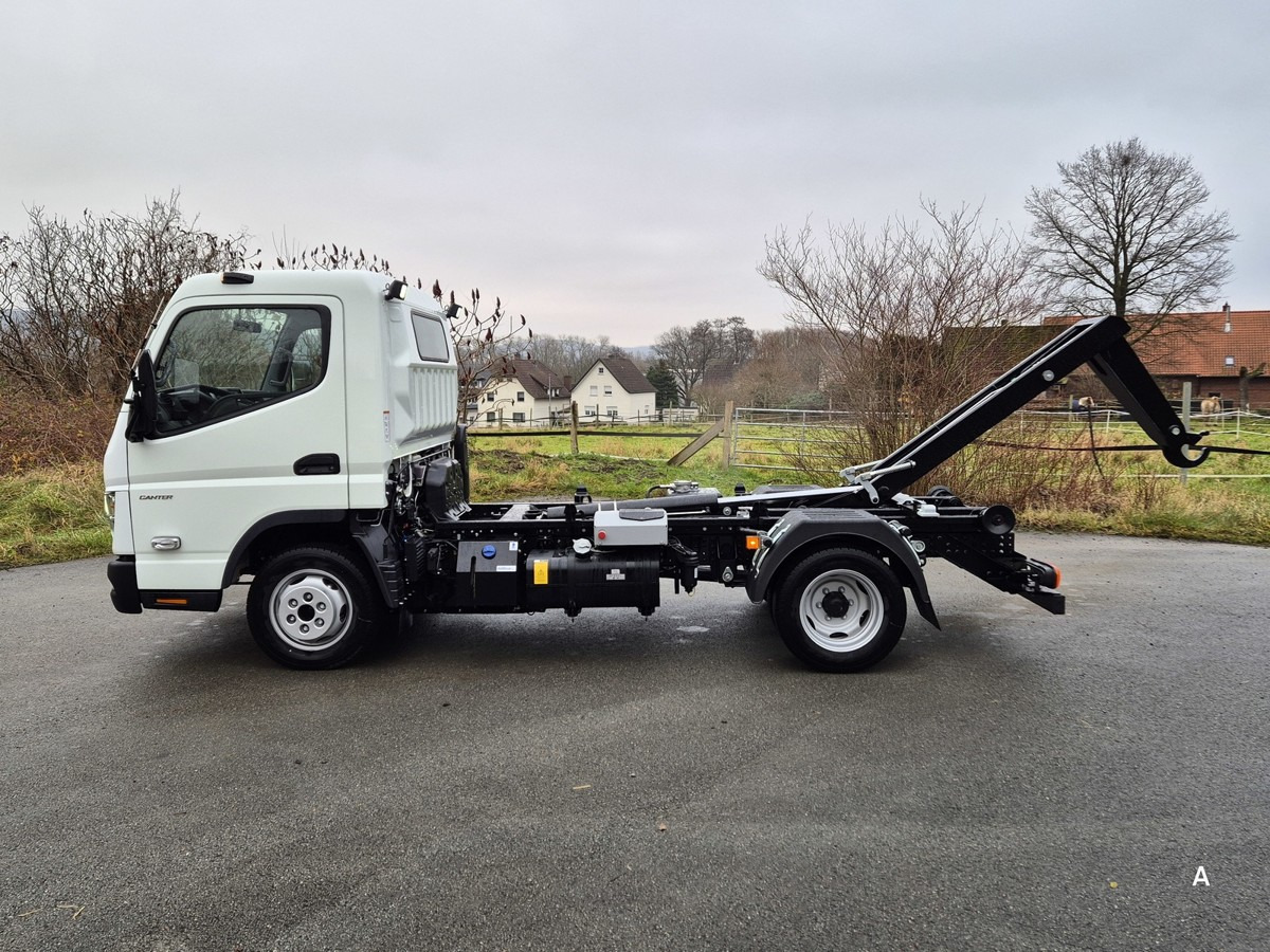 FUSO 3C15 Duonic Aut.City Abrollkipper AHK 3.5T - Konkstõstukiga veoauto: pilt 3 FUSO 3C15 Duonic Aut.City Abrollkipper AHK 3.5T - Konkstõstukiga veoauto: pilt 3