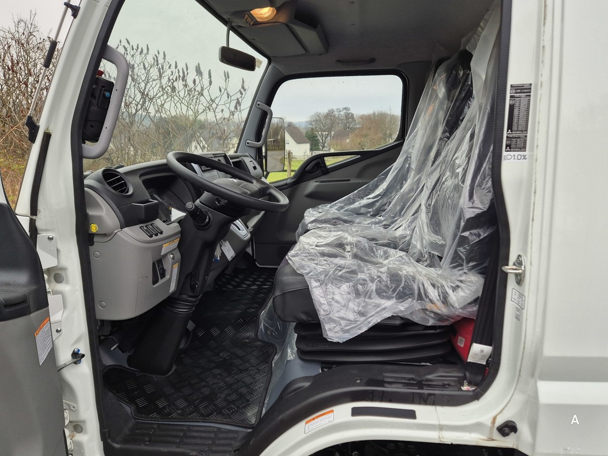 FUSO 3C15 Duonic Aut.City Abrollkipper AHK 3.5T liising FUSO 3C15 Duonic Aut.City Abrollkipper AHK 3.5T: pilt 11