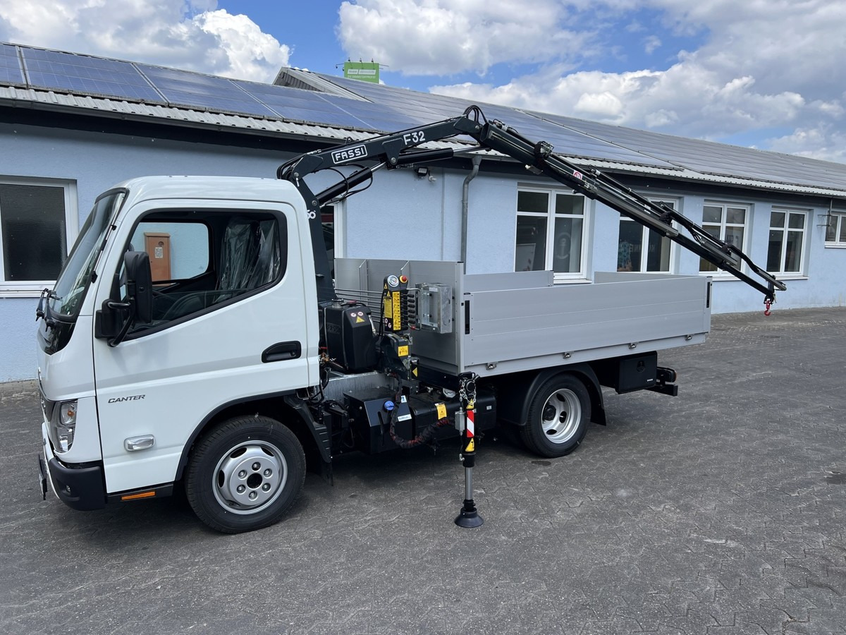 FUSO 3S15 Alu Pritsche 2.80m Ladekran Bohrgerät liising FUSO 3S15 Alu Pritsche 2.80m Ladekran Bohrgerät: pilt 12