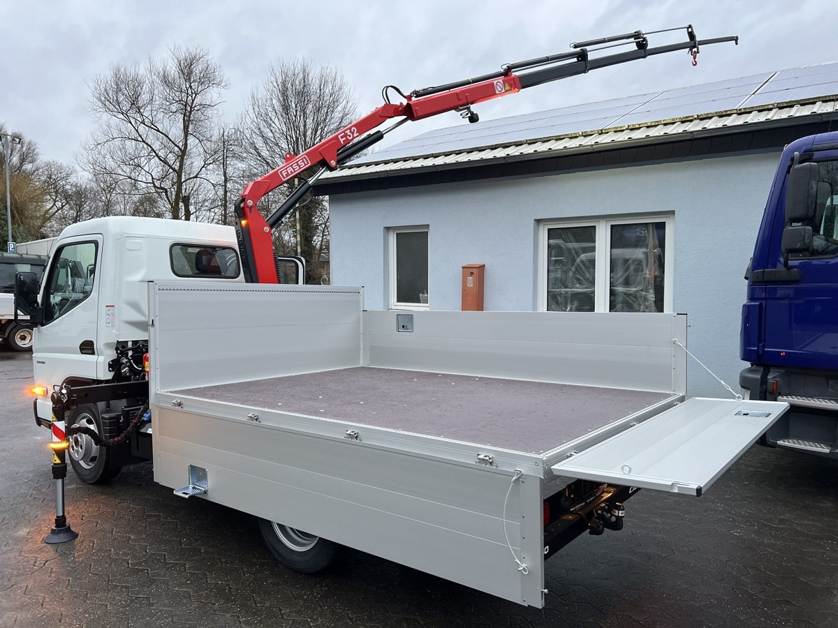FUSO 3S15 Alu Pritsche 2.80m Ladekran Funk! - Madelauto: pilt 1 FUSO 3S15 Alu Pritsche 2.80m Ladekran Funk! - Madelauto: pilt 1