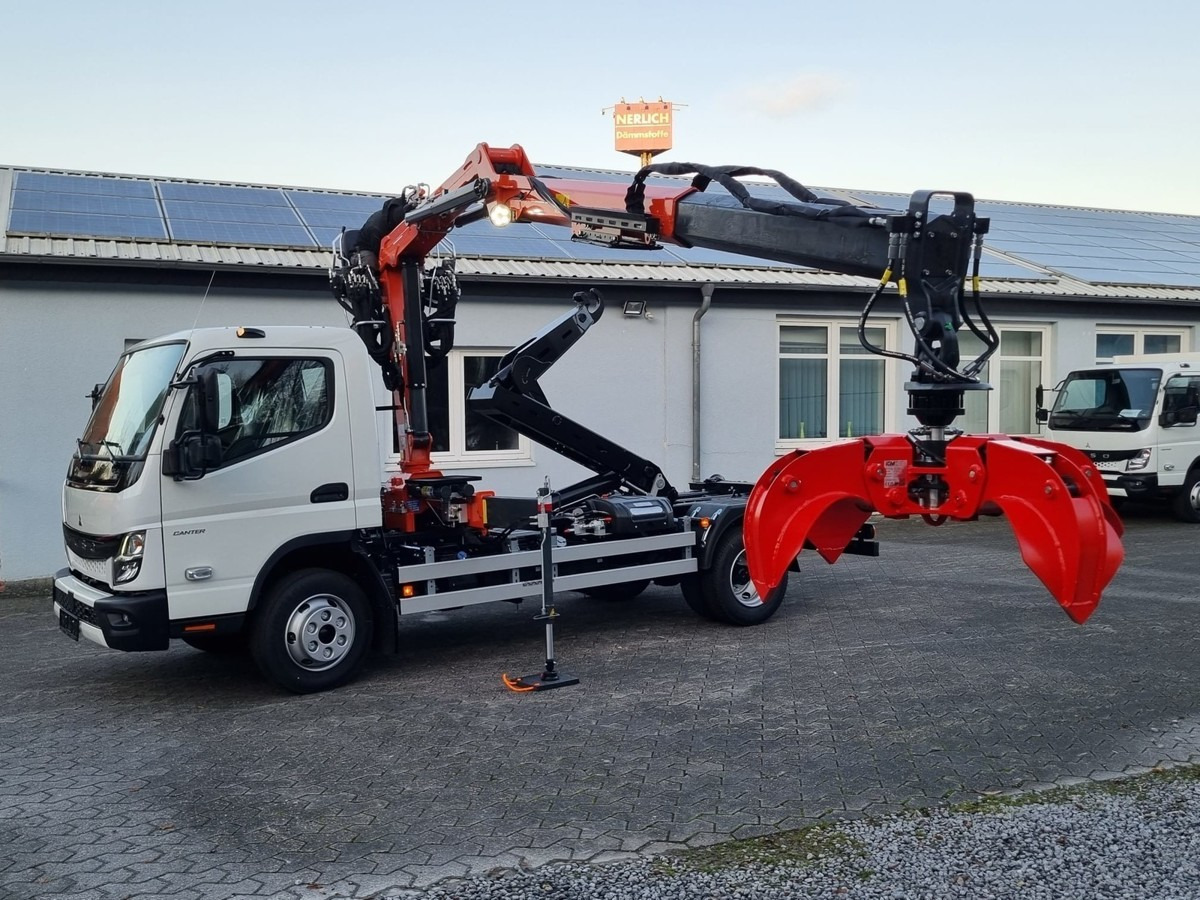 FUSO FUSO 9C18 City Abrollkipper + Z-Kran Recycling - Konkstõstukiga veoauto, Kraanaga veoauto: pilt 1 FUSO FUSO 9C18 City Abrollkipper + Z-Kran Recycling - Konkstõstukiga veoauto, Kraanaga veoauto: pilt 1