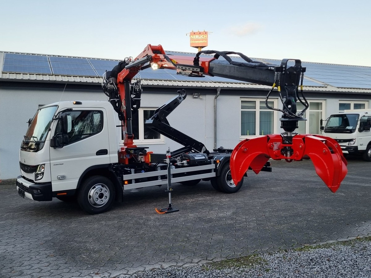 FUSO FUSO 9C18 City Abrollkipper + Z-Kran Recycling - Konkstõstukiga veoauto, Kraanaga veoauto: pilt 3 FUSO FUSO 9C18 City Abrollkipper + Z-Kran Recycling - Konkstõstukiga veoauto, Kraanaga veoauto: pilt 3
