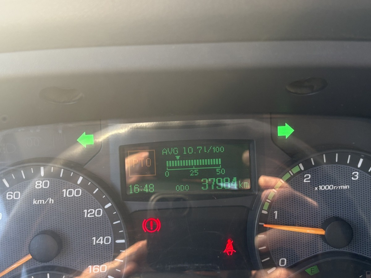 Tarbesõiduk kallur FUSO Fuso Canter 7C18 Meiller 3-Seiten Kipper: pilt 10 Tarbesõiduk kallur FUSO Fuso Canter 7C18 Meiller 3-Seiten Kipper: pilt 10