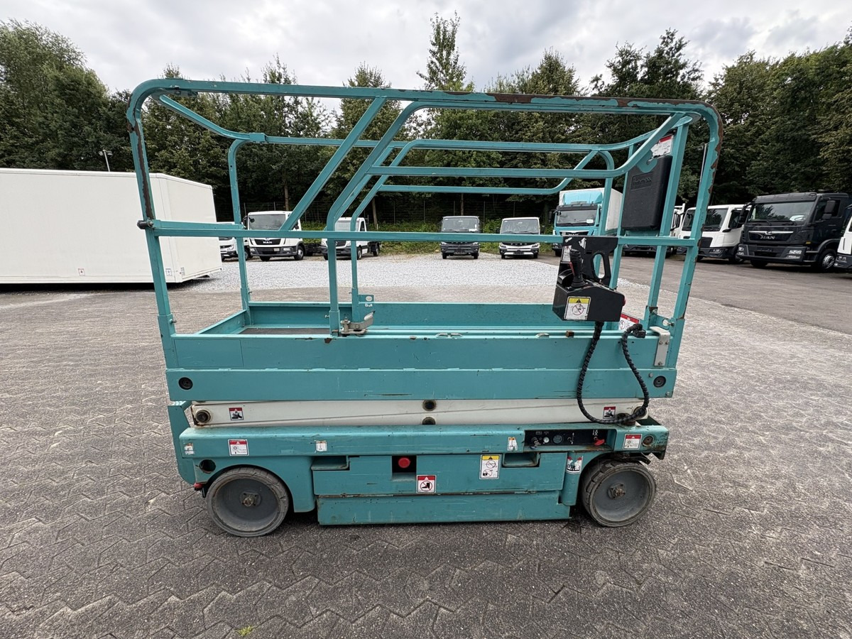 GENIE Haulotte Compact 8 baugleich GS 2032 sofort verf - Käärlift: pilt 3 GENIE Haulotte Compact 8 baugleich GS 2032 sofort verf - Käärlift: pilt 3