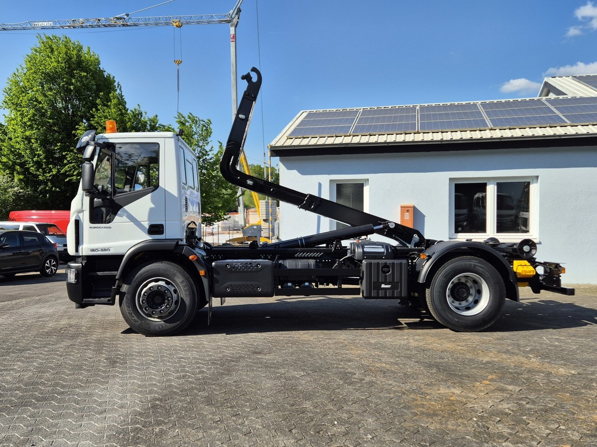 IVECO Euro Cargo 180E32 4x2 Abrollkipper Knick / Tele - Konkstõstukiga veoauto: pilt 3 IVECO Euro Cargo 180E32 4x2 Abrollkipper Knick / Tele - Konkstõstukiga veoauto: pilt 3