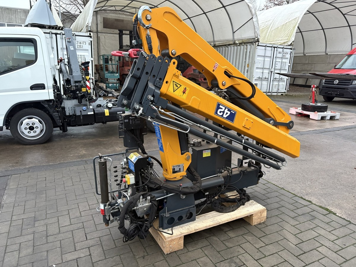 Ladekran Copma 42.4 Funk - Kraana-manipulaator: pilt 1 Ladekran Copma 42.4 Funk - Kraana-manipulaator: pilt 1