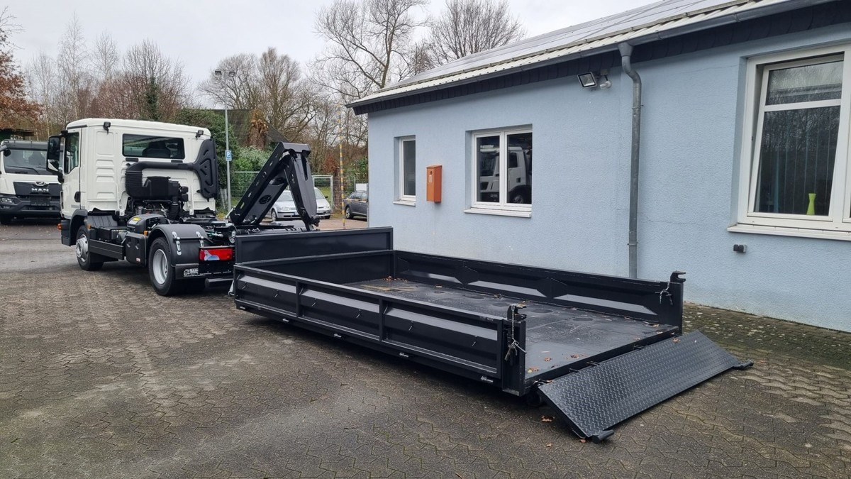 MAN TGL 12.220 BL NEU City Abrollkipper 8t TipMatic - Konkstõstukiga veoauto: pilt 2 MAN TGL 12.220 BL NEU City Abrollkipper 8t TipMatic - Konkstõstukiga veoauto: pilt 2
