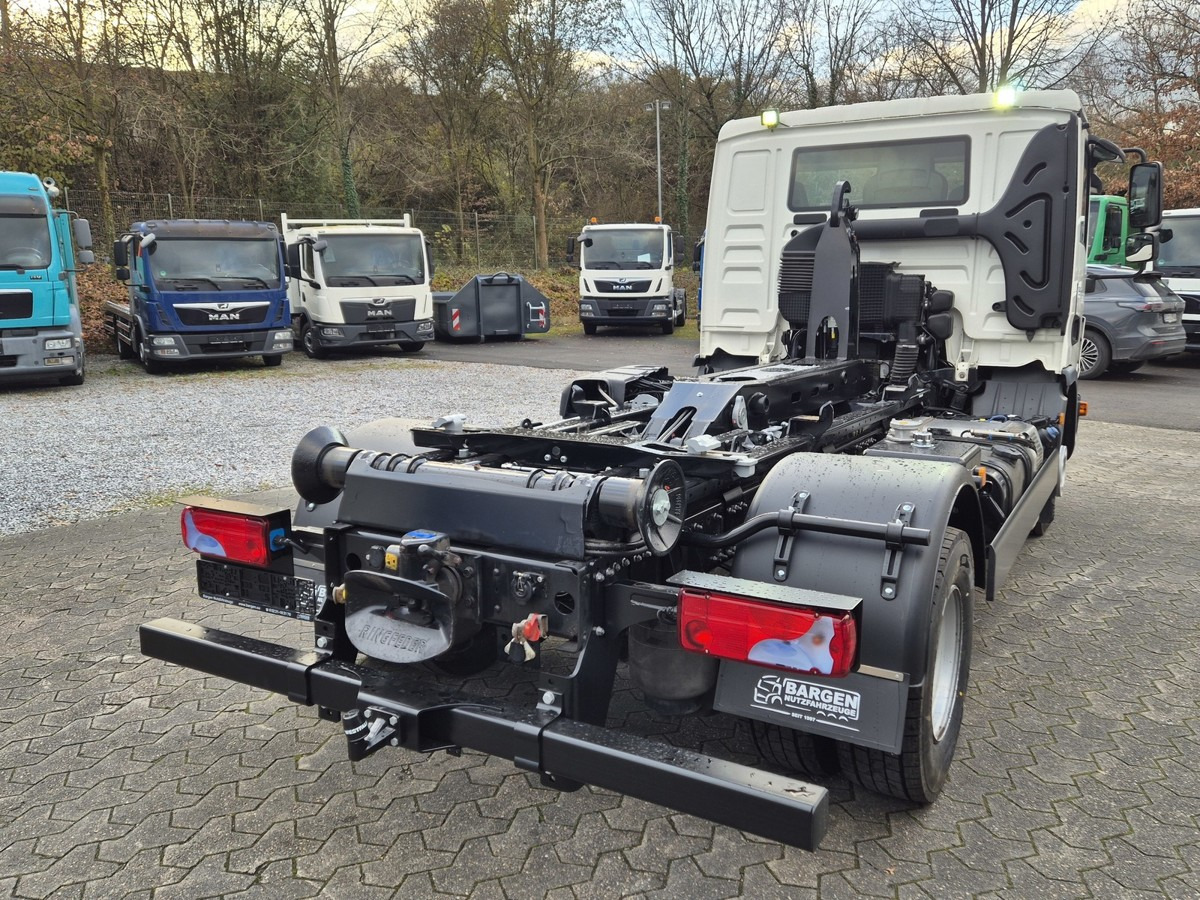 MAN TGL 12.250 BL City Abrollkipper AHK Euro 6 - Konkstõstukiga veoauto: pilt 3 MAN TGL 12.250 BL City Abrollkipper AHK Euro 6 - Konkstõstukiga veoauto: pilt 3