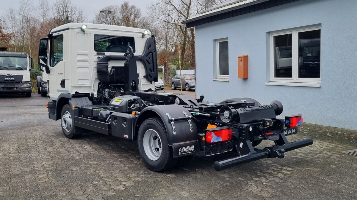Uus Konkstõstukiga veoauto MAN TGL 12.250 BL NEU City Abrollkipper PowerMatic: pilt 18