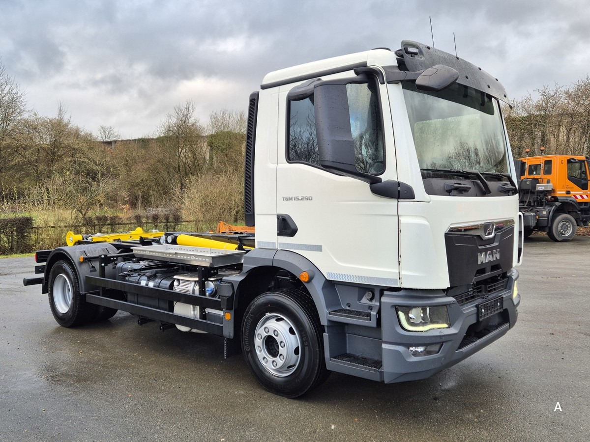 MAN TGM 15.290 BL Abrollkipper PowerMatic Standheiz. - Konkstõstukiga veoauto: pilt 2 MAN TGM 15.290 BL Abrollkipper PowerMatic Standheiz. - Konkstõstukiga veoauto: pilt 2