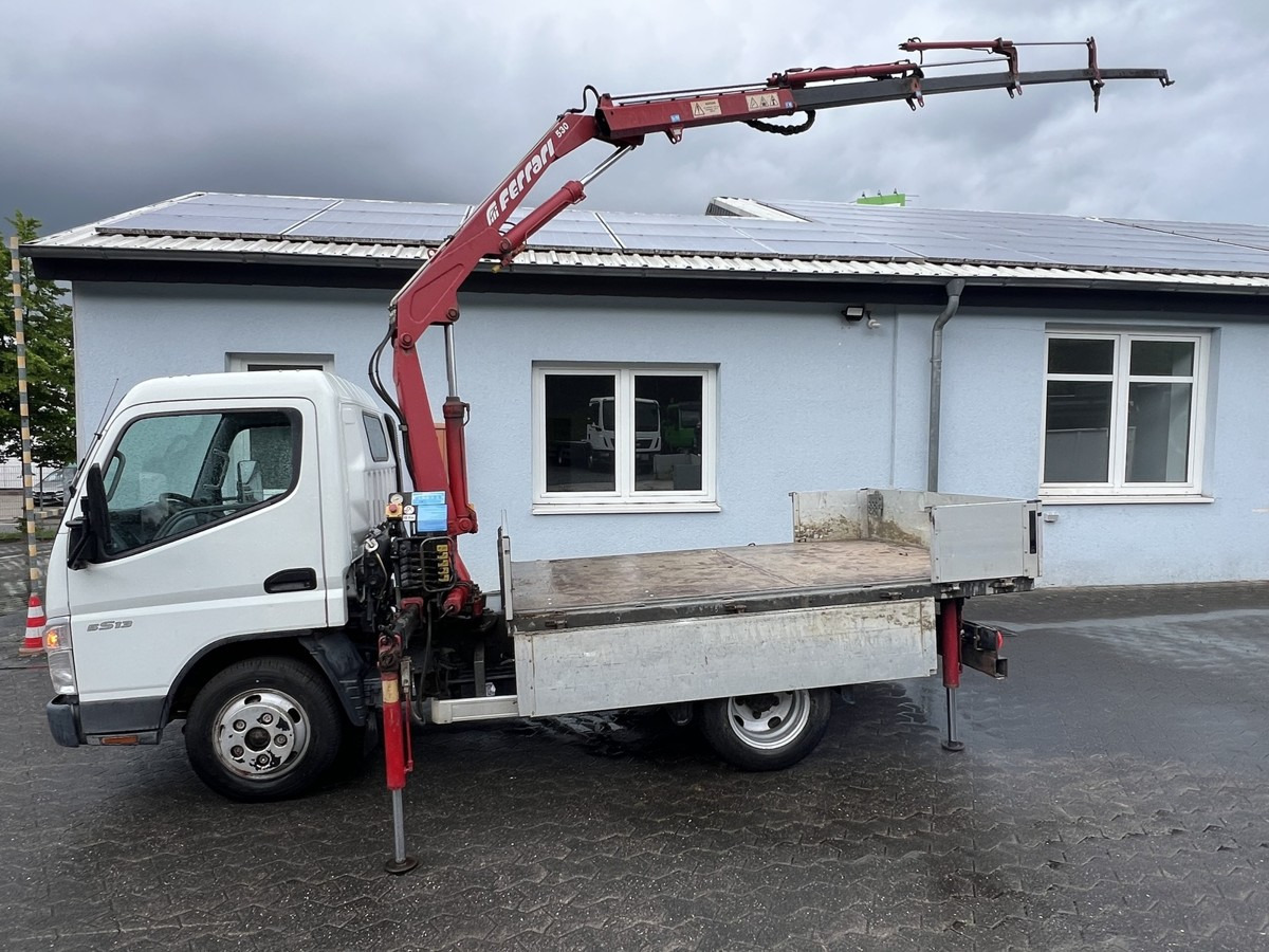 MITSUBISHI Canter 5S13 m. Ladekran Ferrari 530 3xhydr1xmech - Konkstõstukiga veoauto, Kraanaga veoauto: pilt 2 MITSUBISHI Canter 5S13 m. Ladekran Ferrari 530 3xhydr1xmech - Konkstõstukiga veoauto, Kraanaga veoauto: pilt 2