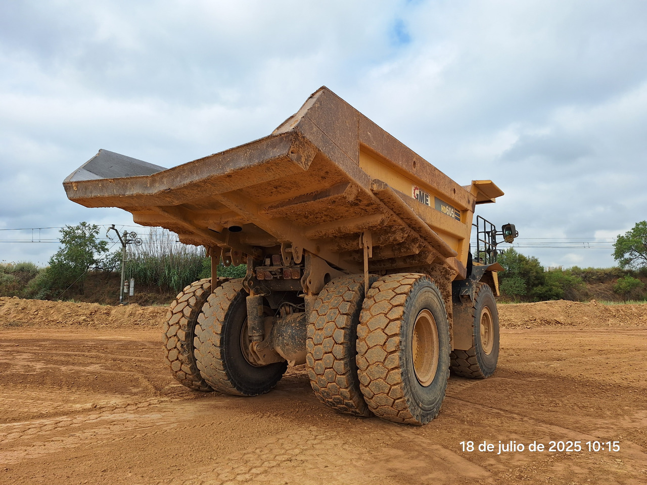 KOMATSU HD605 7-EO - Kastiga kallur/ Kiviveoauto: pilt 3 KOMATSU HD605 7-EO - Kastiga kallur/ Kiviveoauto: pilt 3