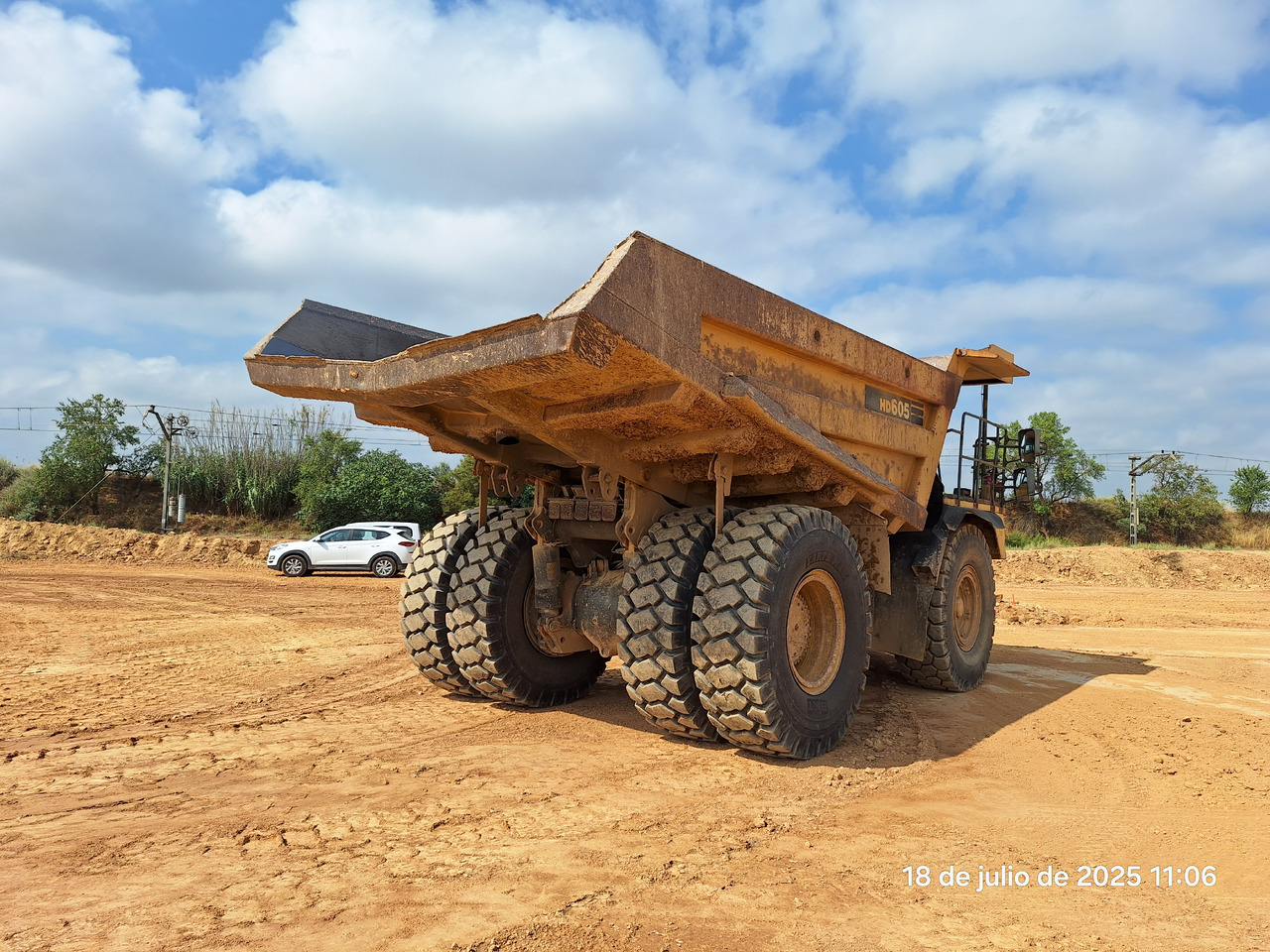 KOMATSU HD605 7-EO - Kastiga kallur/ Kiviveoauto: pilt 3 KOMATSU HD605 7-EO - Kastiga kallur/ Kiviveoauto: pilt 3