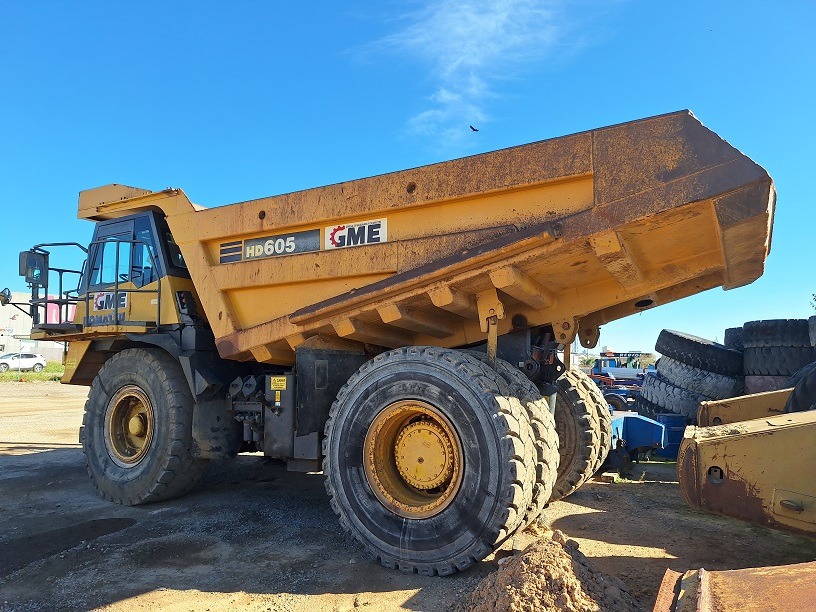 KOMATSU HD605-7EO - Kastiga kallur/ Kiviveoauto: pilt 3 KOMATSU HD605-7EO - Kastiga kallur/ Kiviveoauto: pilt 3