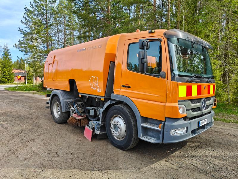 Bucher Cityfant 60 MB Atego - Tänavapühkimismasin: pilt 1 Bucher Cityfant 60 MB Atego - Tänavapühkimismasin: pilt 1