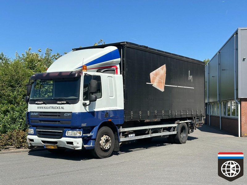 DAF FA CF 75 - Tent veoauto: pilt 1 DAF FA CF 75 - Tent veoauto: pilt 1