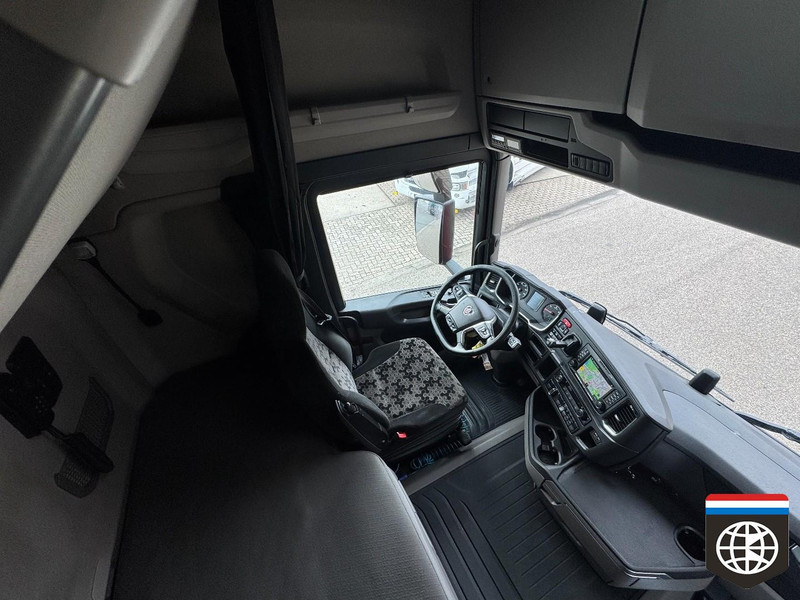 Sadulveok Scania R 500 Retarder / ALU WHEELS / FULL SPOILER - CONCOURSTAAT: pilt 13