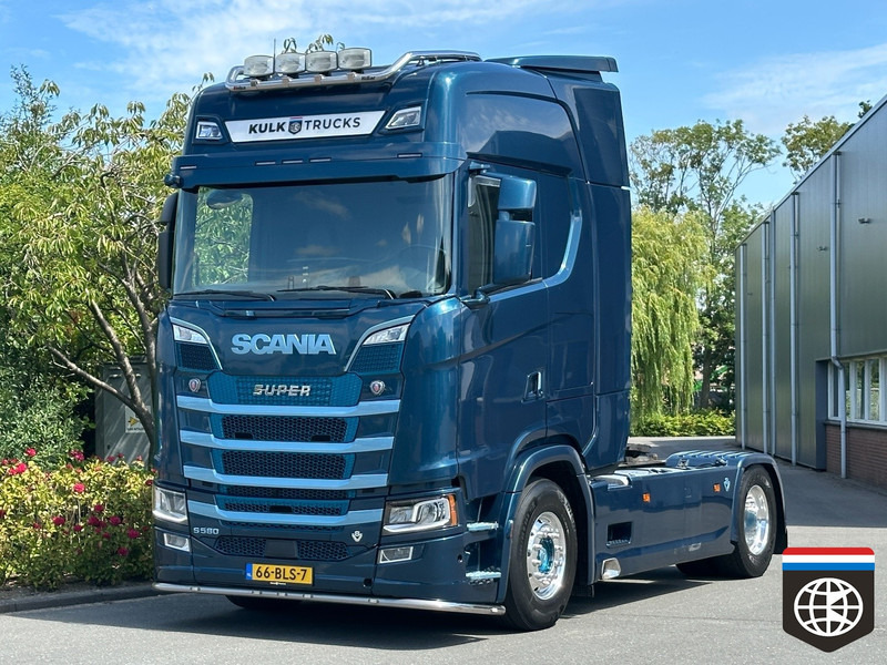 Scania S580 HOLLAND TRUCK - 2X TANK - FULL AIR - RETARDER - SNOWCHAIN - Sadulveok: pilt 1 Scania S580 HOLLAND TRUCK - 2X TANK - FULL AIR - RETARDER - SNOWCHAIN - Sadulveok: pilt 1