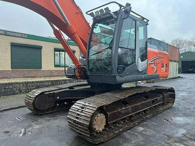 Ekskavaator Hitachi ZX250LC-3 - ZX 250 LC - ZX250: pilt 6