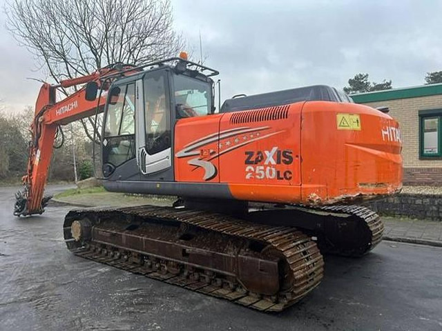 Hitachi ZX250LC-3 - ZX 250 LC - ZX250 - Ekskavaator: pilt 2 Hitachi ZX250LC-3 - ZX 250 LC - ZX250 - Ekskavaator: pilt 2