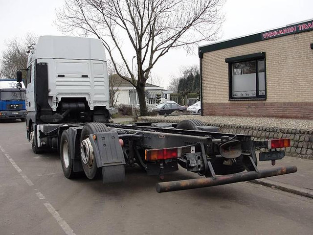 MAN 26.460 6X2 - Kabiinišassiiga veoauto: pilt 5 MAN 26.460 6X2 - Kabiinišassiiga veoauto: pilt 5