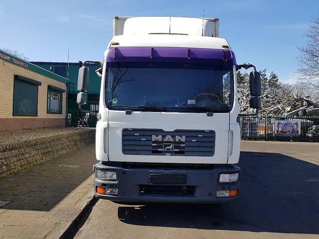 MAN TGL 12.210 4x2 BL - Kasti veoauto: pilt 2 MAN TGL 12.210 4x2 BL - Kasti veoauto: pilt 2