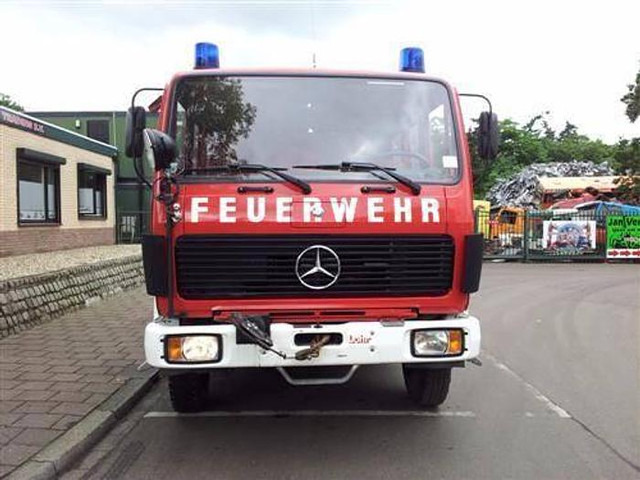 Mercedes-Benz 1019 AF 36 - Tuletõrjeauto: pilt 2 Mercedes-Benz 1019 AF 36 - Tuletõrjeauto: pilt 2
