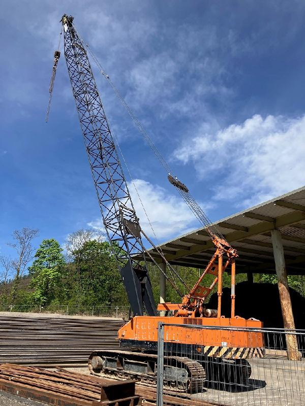 HITACHI KH180-3 - Roomikkraana: pilt 1 HITACHI KH180-3 - Roomikkraana: pilt 1