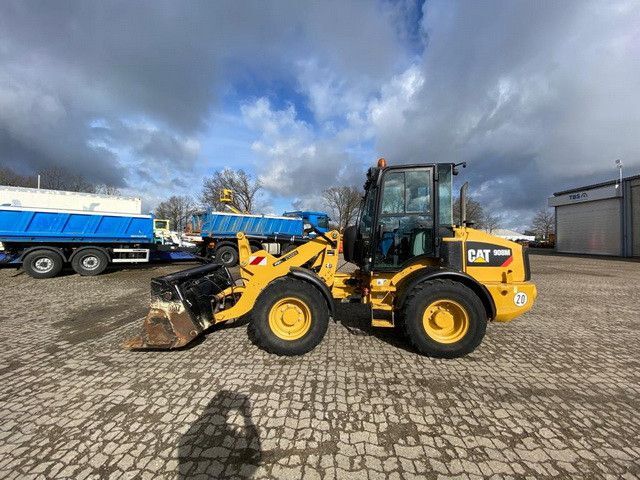 CAT 908M, 4+1 Schaufel, Palettengabel, wenig Std. - Rataslaadur: pilt 2 CAT 908M, 4+1 Schaufel, Palettengabel, wenig Std. - Rataslaadur: pilt 2