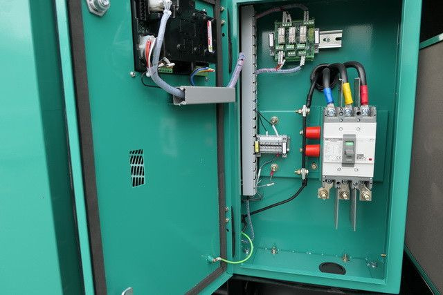 Cummins Stromgenerator, 82,5kVA, sofort vefügbar - Generaatorikomplekt: pilt 5 Cummins Stromgenerator, 82,5kVA, sofort vefügbar - Generaatorikomplekt: pilt 5