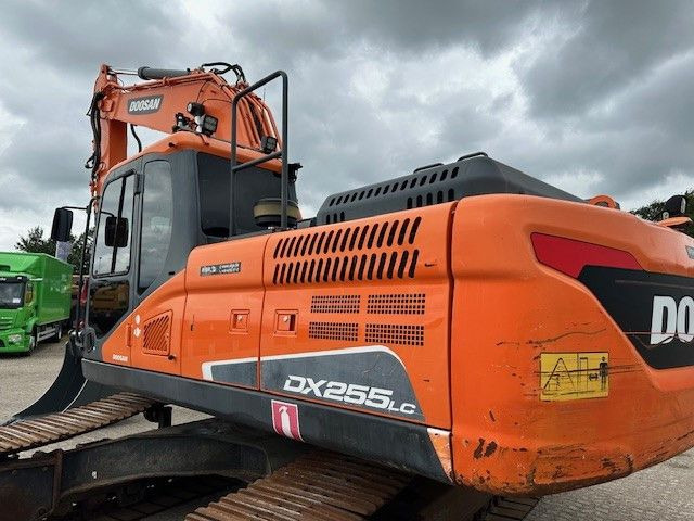 Doosan DX 255 LC-5/Schnellwechsel System/Rototilt R8 - Lintekskavaator: pilt 3 Doosan DX 255 LC-5/Schnellwechsel System/Rototilt R8 - Lintekskavaator: pilt 3