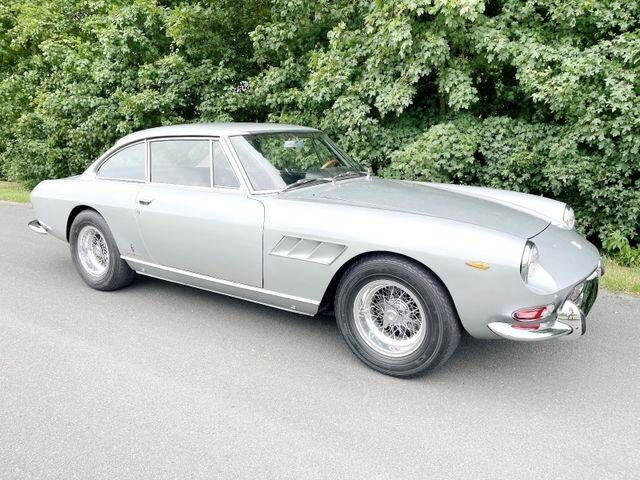 Ferrari 330 GT Coupe 2+2/TÜV neu/H-Zulassung - Auto: pilt 2 Ferrari 330 GT Coupe 2+2/TÜV neu/H-Zulassung - Auto: pilt 2