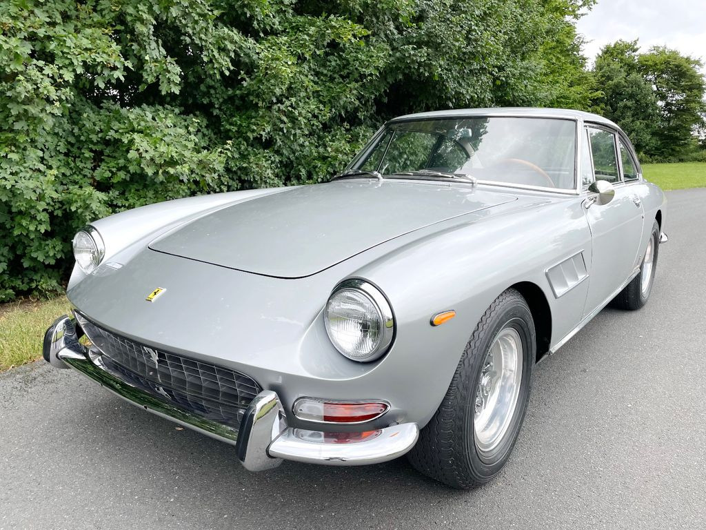 Ferrari 330 GT Coupe 2+2/TÜV neu/H-Zulassung - Auto: pilt 3 Ferrari 330 GT Coupe 2+2/TÜV neu/H-Zulassung - Auto: pilt 3