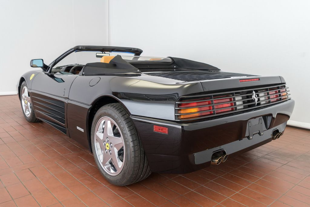 Ferrari 348 Spider/TOP Zustand/Zahnriemen+TÜV neu! - Auto: pilt 4 Ferrari 348 Spider/TOP Zustand/Zahnriemen+TÜV neu! - Auto: pilt 4