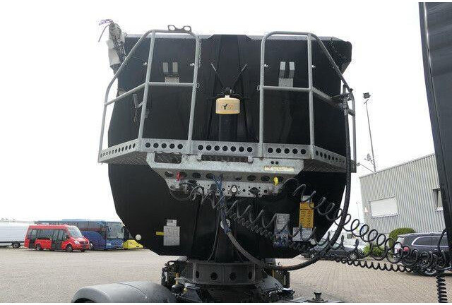 Fliegl DHKS 390, Stahl, 50m³, Schrottmulde, TOP-Zustand - Kallur-poolhaagis: pilt 3 Fliegl DHKS 390, Stahl, 50m³, Schrottmulde, TOP-Zustand - Kallur-poolhaagis: pilt 3